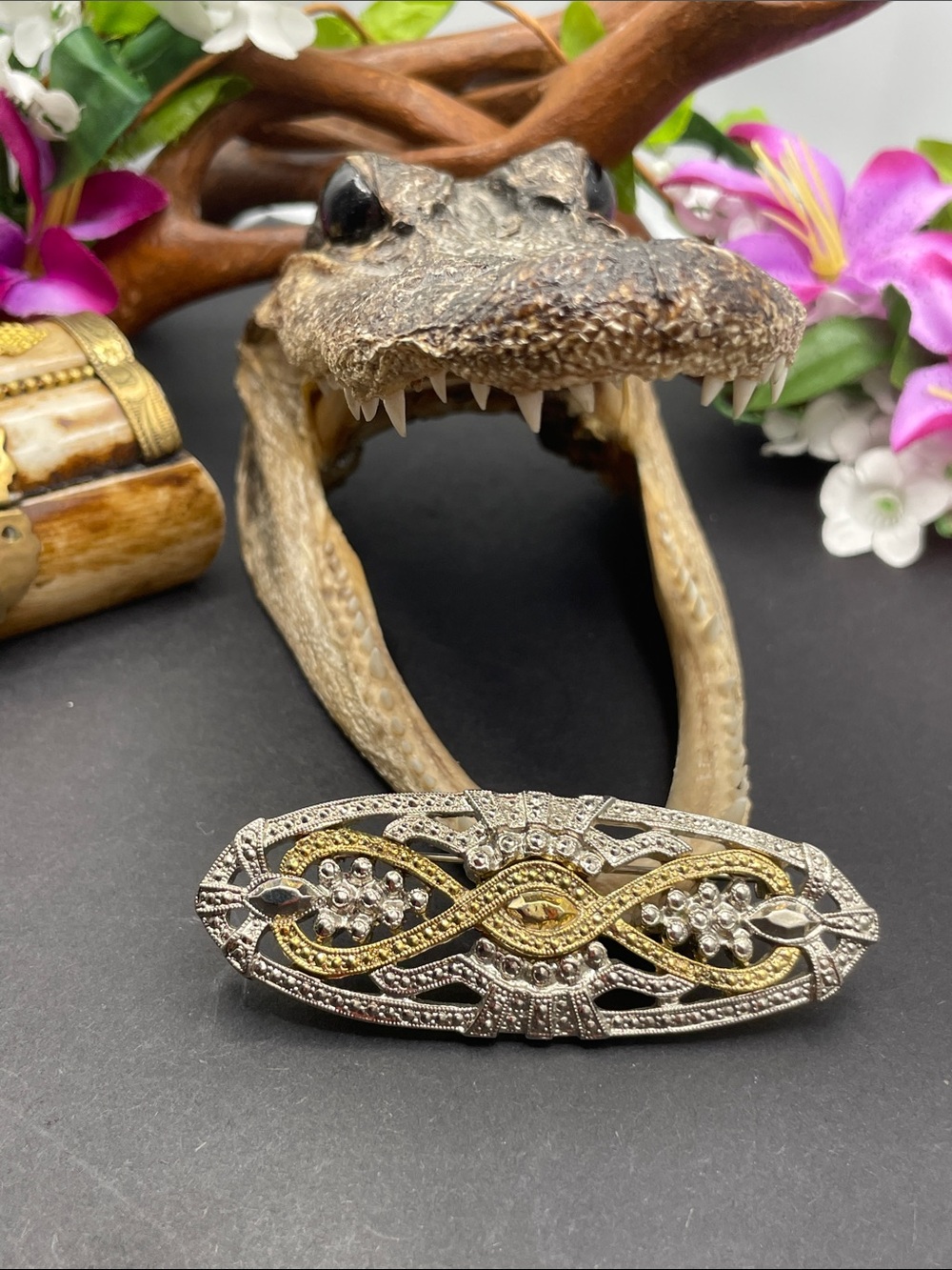 1928 brand brooch vintage